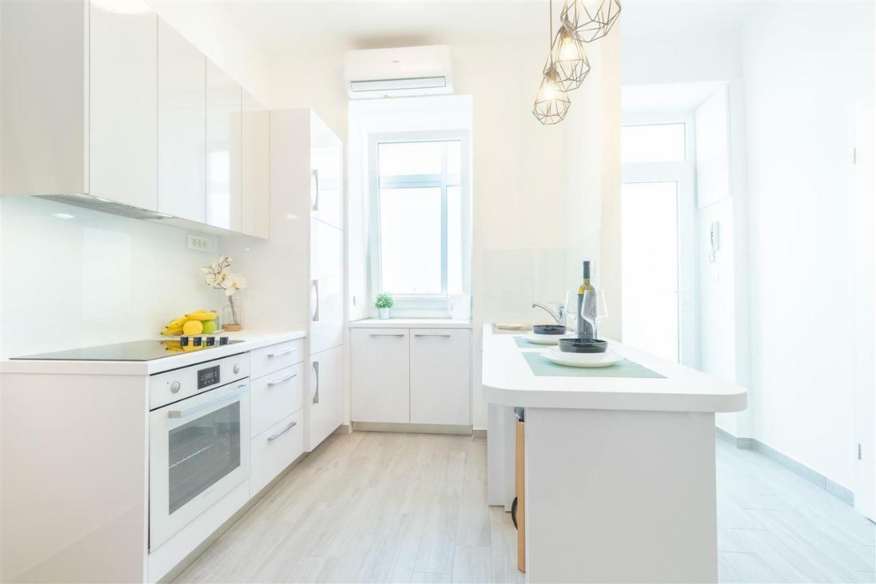 Apartment Alba Rijeka Luaran gambar